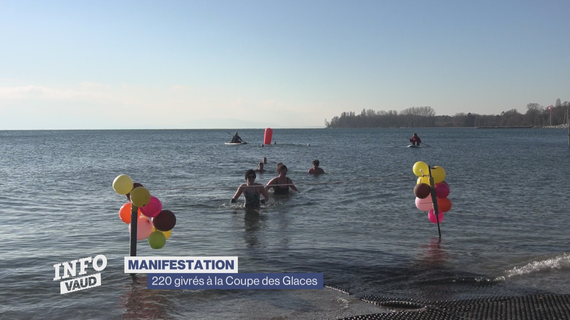 Des givrés se jettent au lac